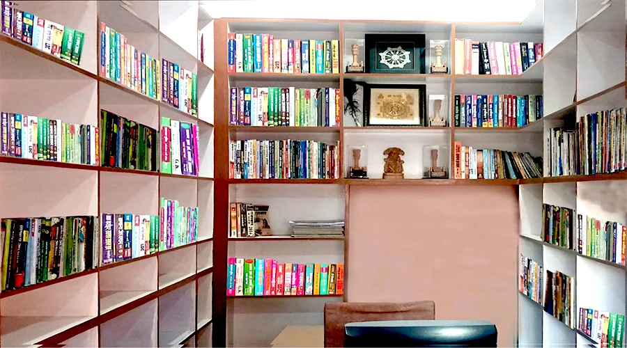BOOKS-NOTES HOUSE